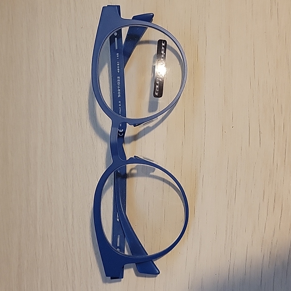 Italia independent designer glasses